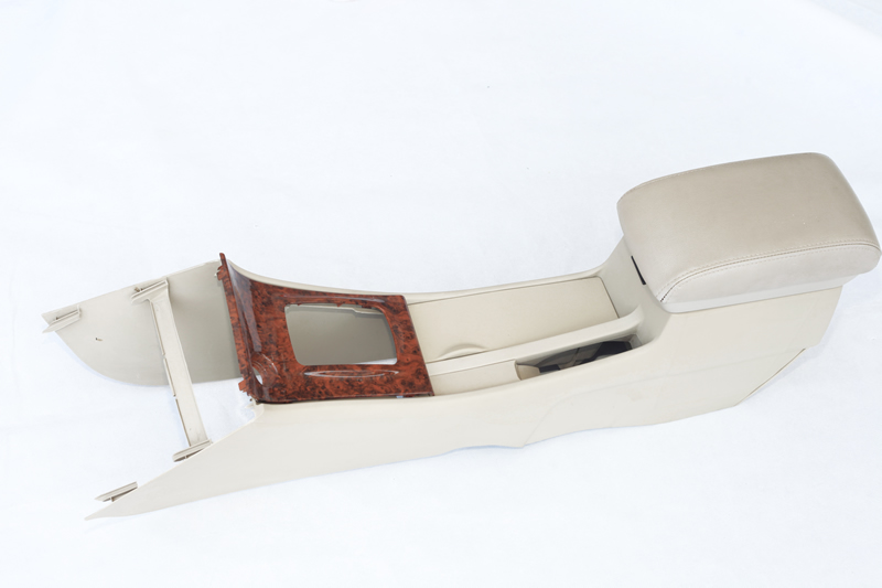 GEELY-遠(yuǎn)景中間扶手